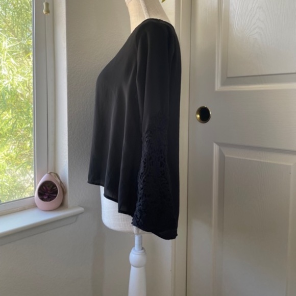 Monteau | Black V-Neck Blouse with Lace Sleeves Elegant Long Sleeve Top, Size S - Picture 4 of 8